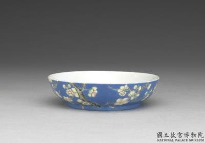 图片[2]-Dish with plum blossom in blue ground of falangcai painted enamels, Qing dynasty, Yongzheng reign (1723-1735)-China Archive